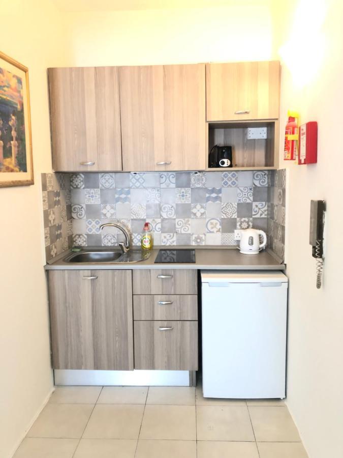 Porto Del Sol Guesthouse Wardija Екстер'єр фото