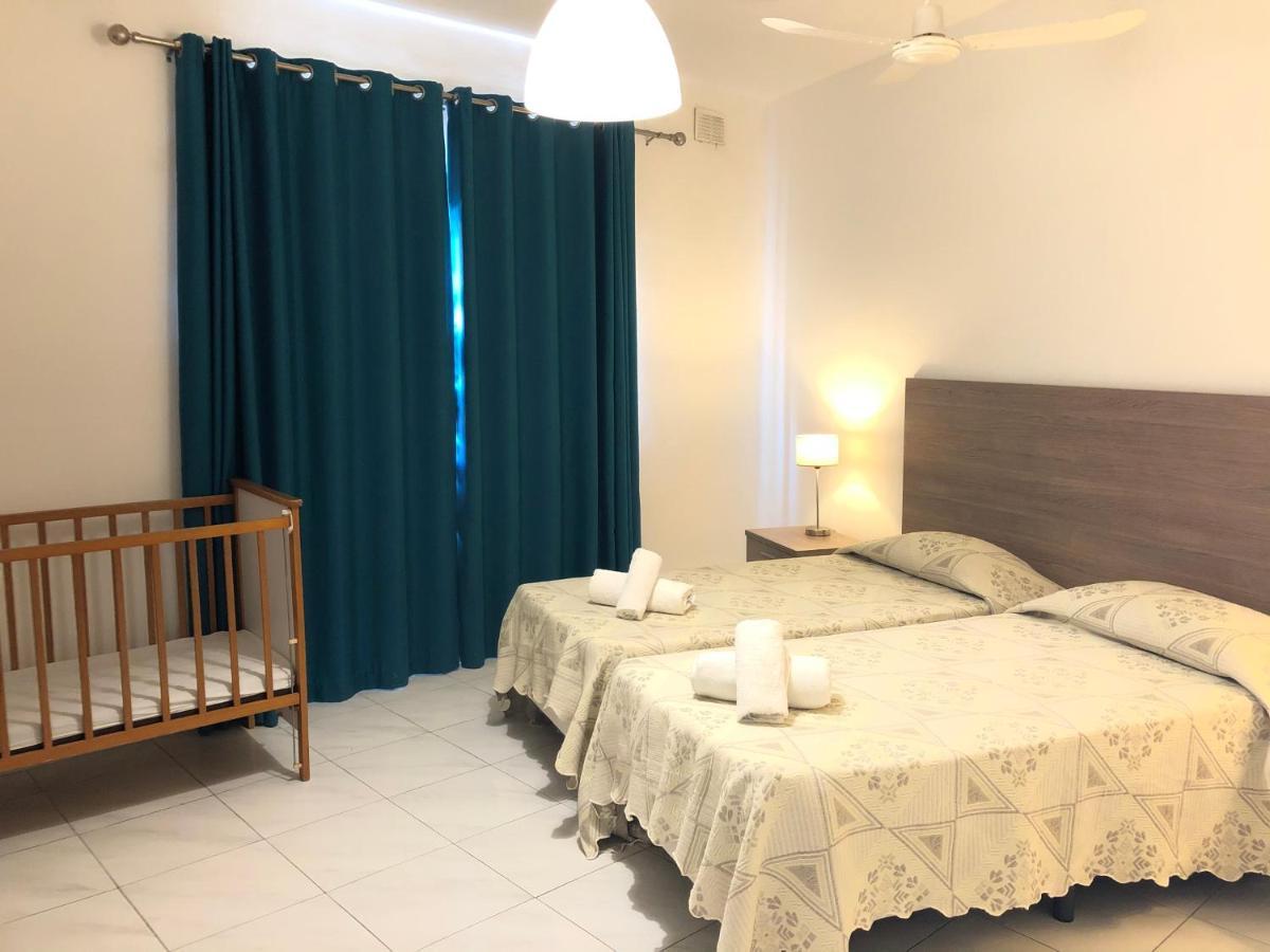 Porto Del Sol Guesthouse Wardija Екстер'єр фото